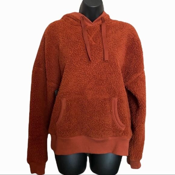 True Craft Orange Red Fuzzy Comfy Pullover loungewear sweater - Picture 1 of 7